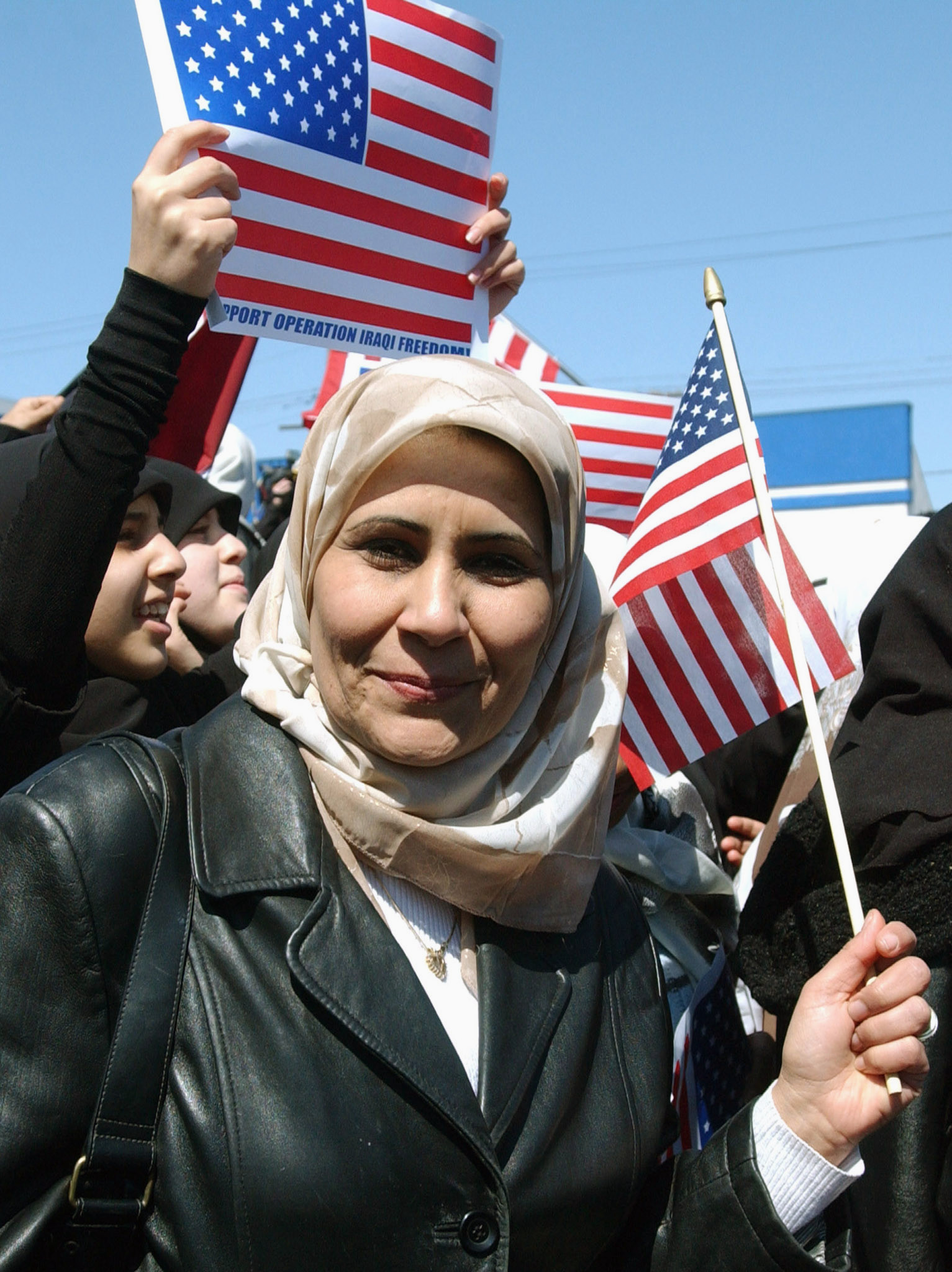 american muslima with flag